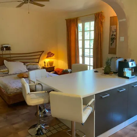 Studio Naturiste Ile Du Levant N1 Idéal Accès Mer *